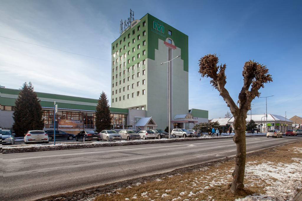 梅特罗普尔酒店 Spišská Nová Ves 外观 照片