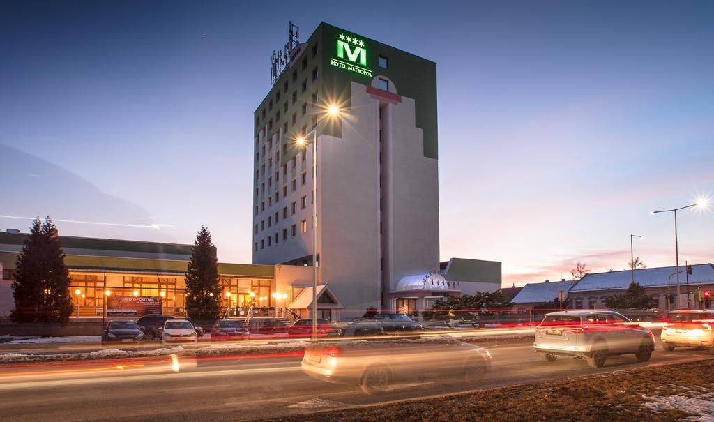 梅特罗普尔酒店 Spišská Nová Ves 外观 照片