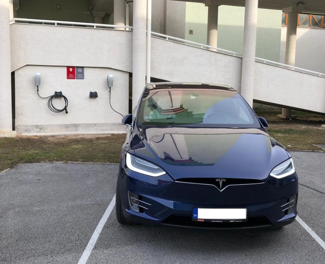 梅特罗普尔酒店 Spišská Nová Ves 外观 照片